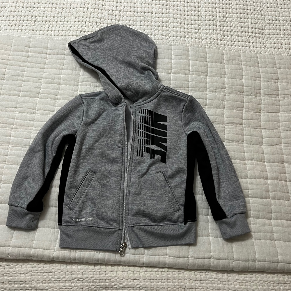 Gently worn (USED)- Toddler’s Nike jacket